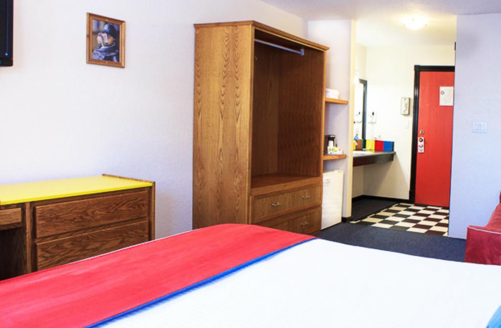 The Bulldog Hotel Silver Star Εξωτερικό φωτογραφία