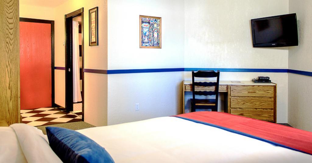 The Bulldog Hotel Silver Star Εξωτερικό φωτογραφία